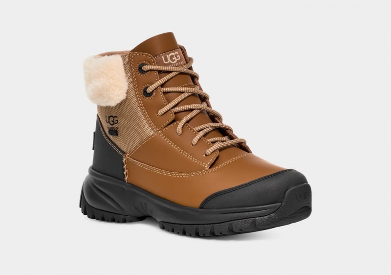 Kozaki Damskie Ugg Yose Fluff V2 Brązowe | NUP-179623