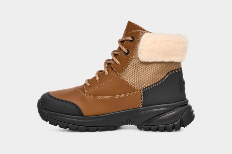 Kozaki Damskie Ugg Yose Fluff V2 Brązowe | NUP-179623